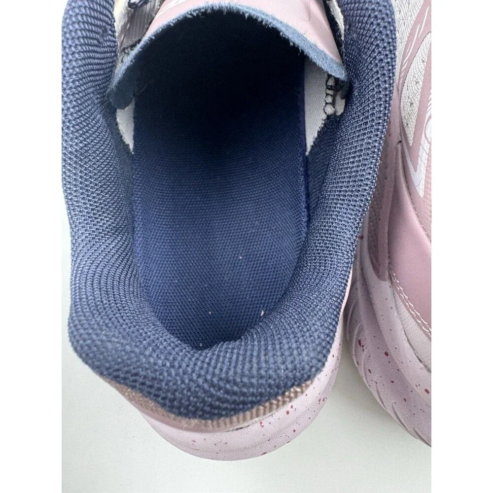 Hi-Tec Women Trail Shoe Athletic 7.5 Breathable Mesh, Lace Up, Lilac, Purple